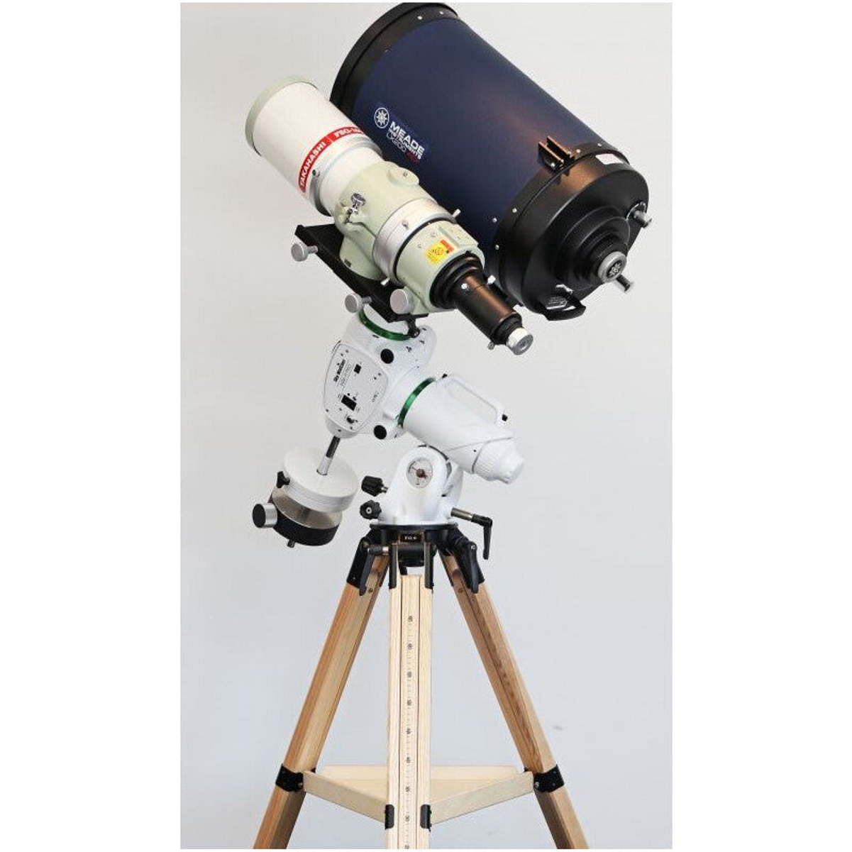 Trépied en bois UNI 18 pour monture Skywatcher HEQ-5 - Berlebach