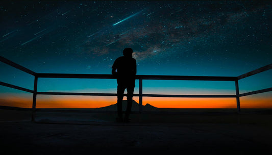 Le Grand Spectacle Céleste de Juillet 2025 : Guide nord-européen des planètes, étoiles filantes et trésors du ciel d’été