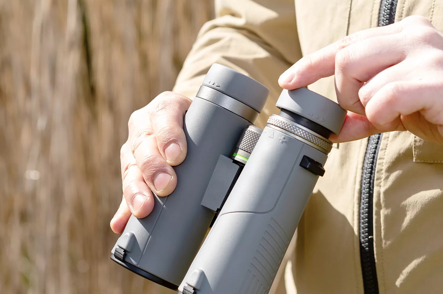 Wave 8x42 Binoculars - Waterproof -