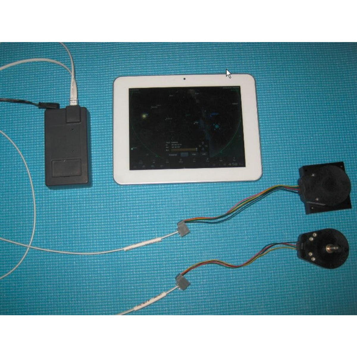 Système de pointage numérique SkyHub2 Bluetooth/USB - Hubble Optics