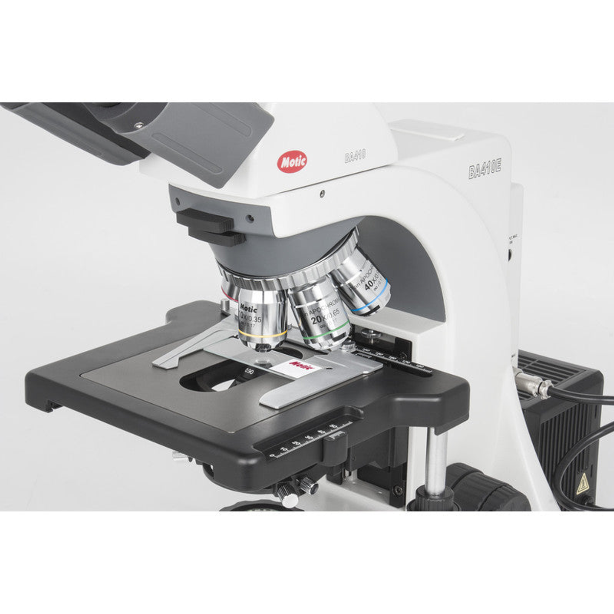 Microscope de laboratoire BA410 Elite trinoculaire 40x à 1000x Halogène 100 W - Motic