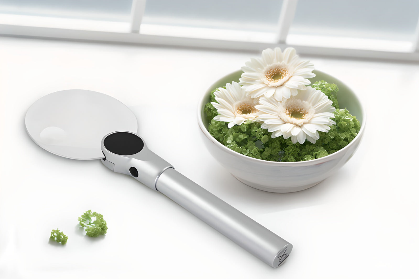 Loupe bifocale LED Zeno 400 2x/4x avec manche en aluminium - Levenhuk