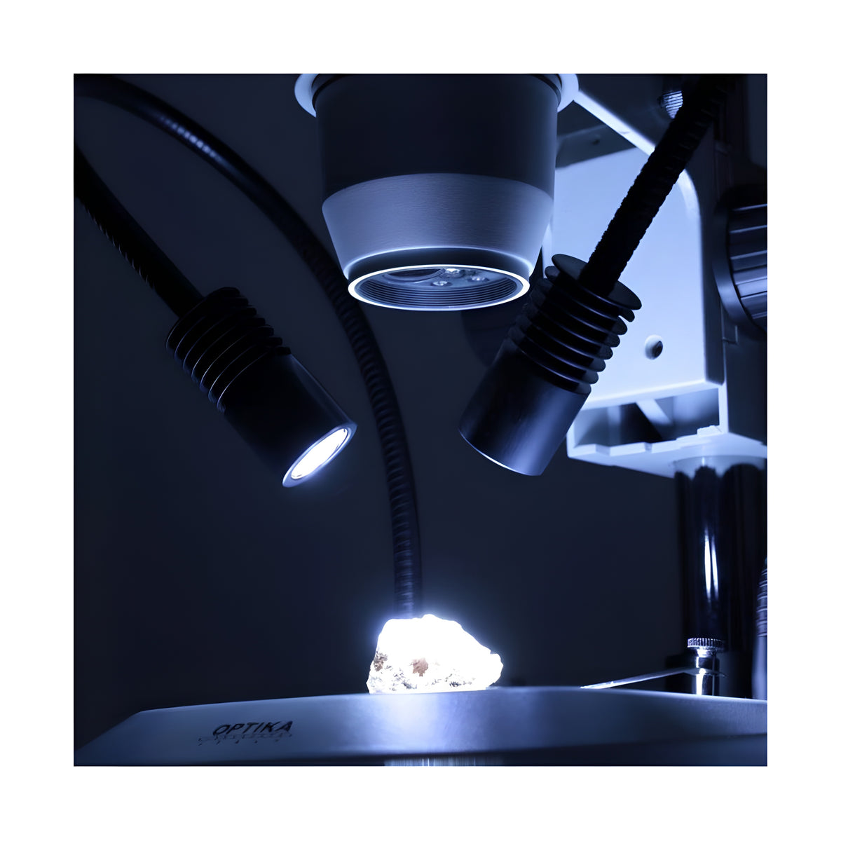 Stéréomicroscope binoculaire zoom 6,7x à 45x pour la minéralogie - Optika