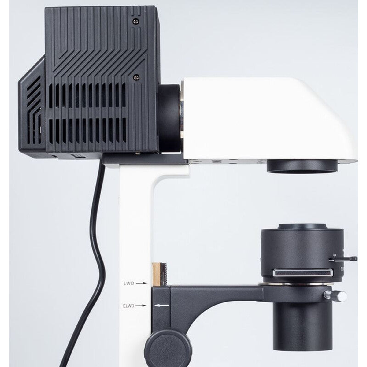 Microscope inversé trinoculaire AE31E 40x–400x à contraste de phase – Motic