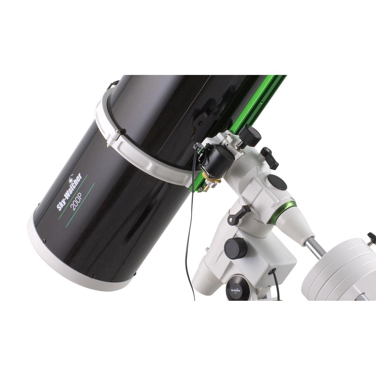 Teleskop Newton Sky-Watcher 200mm f/5 på NEQ5 motoriseret dobbel-akse