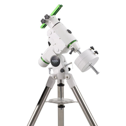 Luneta Sky-Watcher Black Diamond 120ED f/7.5 na Montagem HEQ5 Pro Go-To