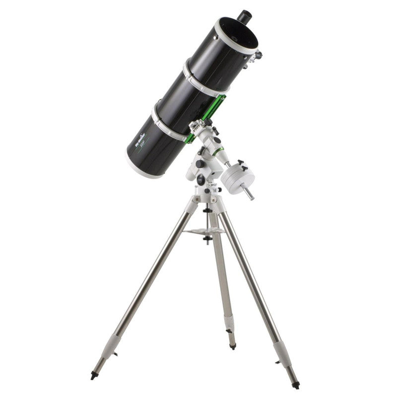 Télescope Newton Sky-Watcher 200mm f/5 sur NEQ5 Pro Go-To - Black Diamond Sky-Watcher
